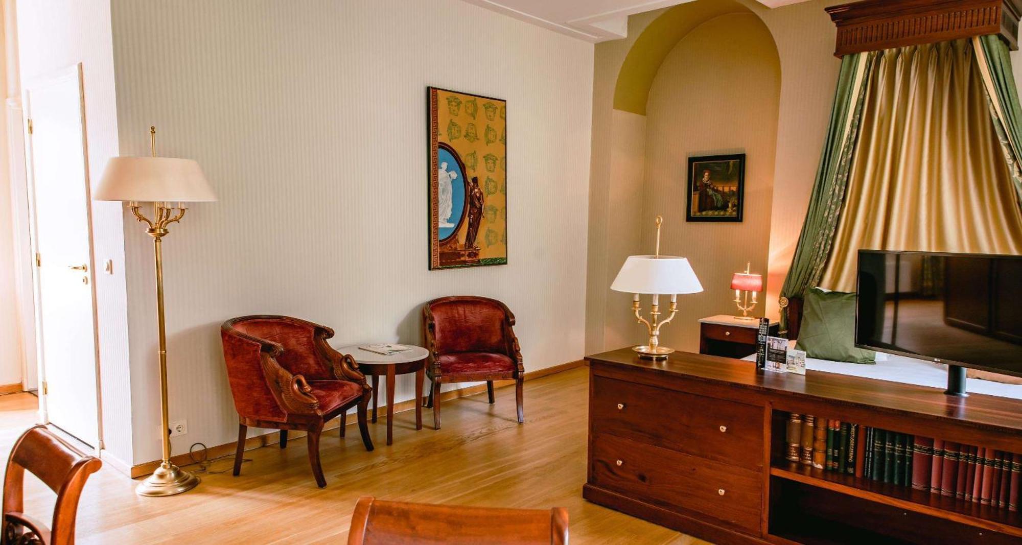 Grand Karel V Hotel 5*
